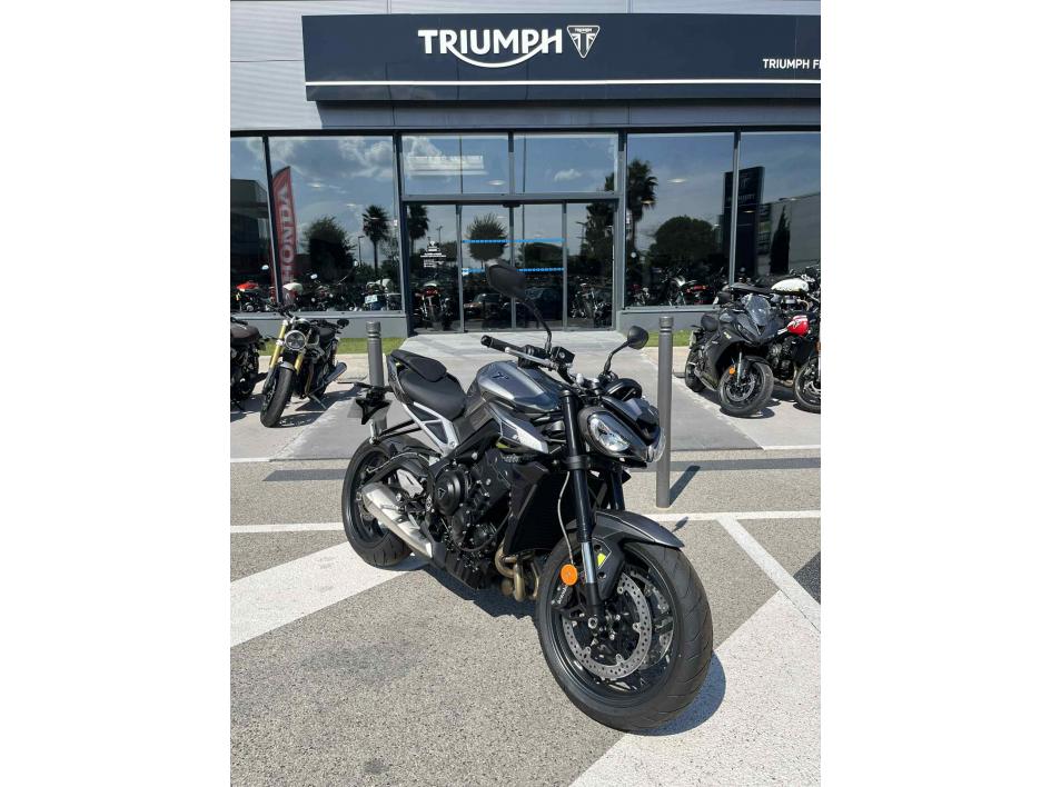 TRIUMPH STREET TRIPLE R