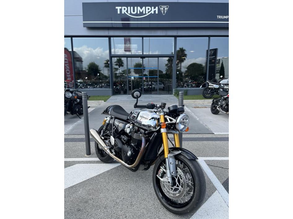 TRIUMPH THRUXTON 1200 RS