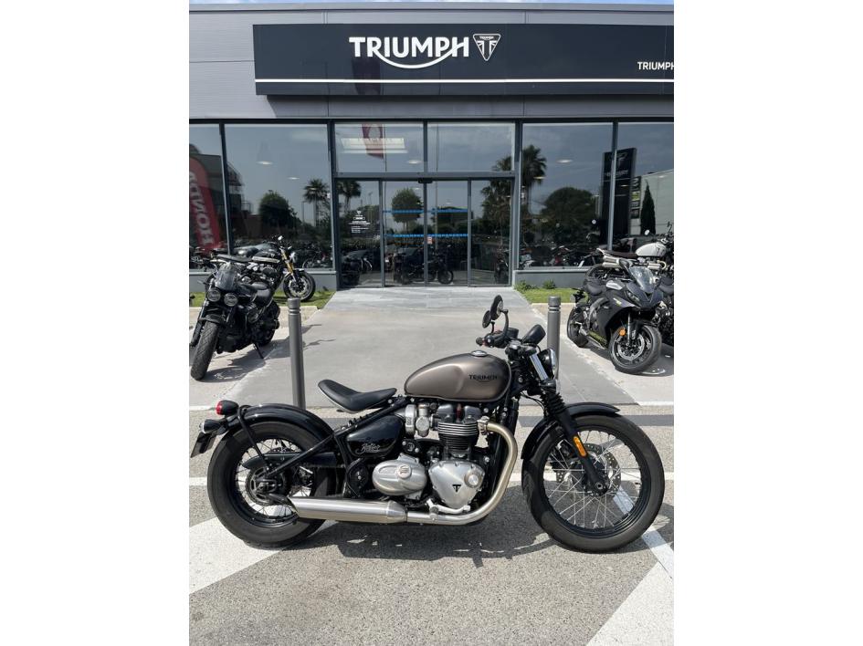 TRIUMPH Bonneville Bobber 1200