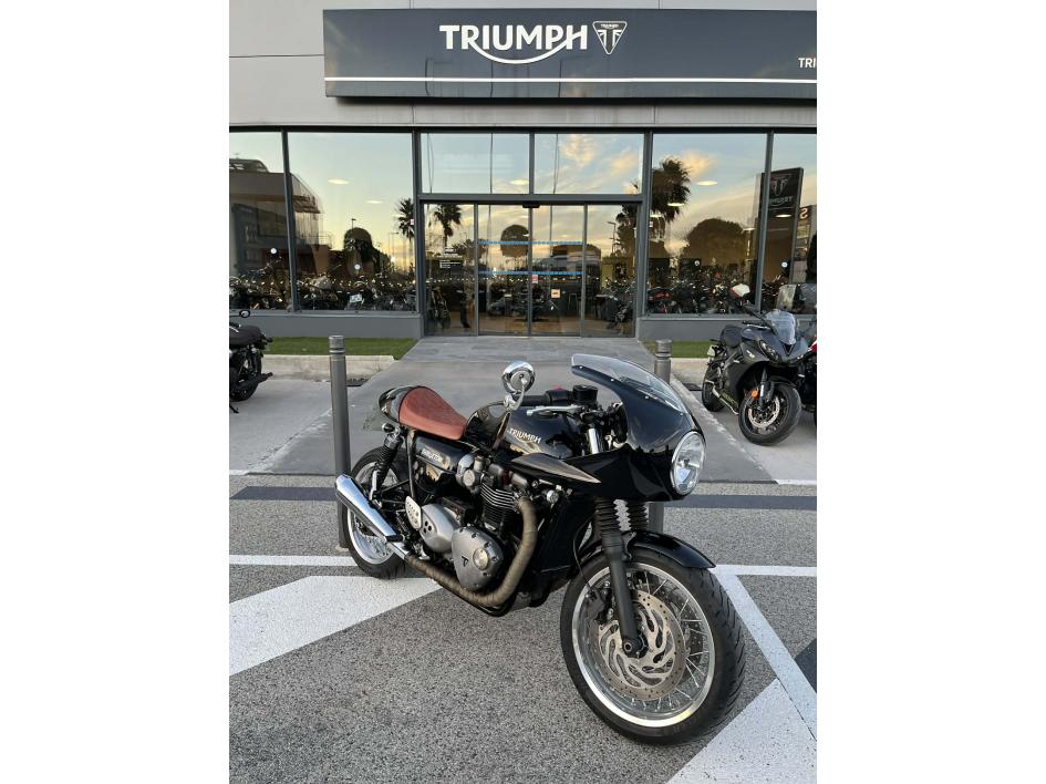 TRIUMPH THRUXTON 1200