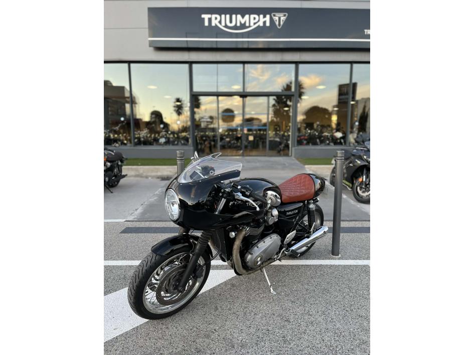 TRIUMPH THRUXTON 1200
